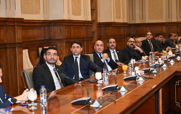 لجنة الإسكان 