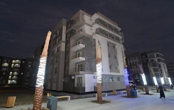 وزير الإسكان 