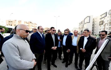 وزير الاسكان 