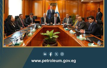 وزير البترول 