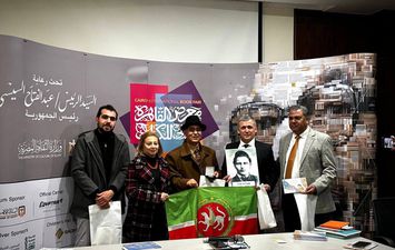 جانب من الندوة