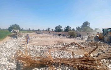 استرداد اراضي الدولة 