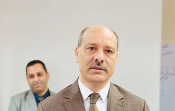 الدكتور عربي أبو زيد