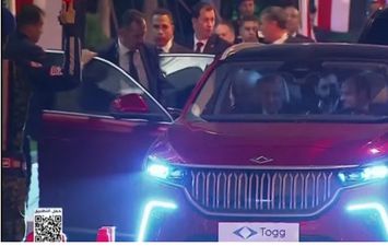 أردوغان يهدي الرئيس السيسي سيارة كهربائية 