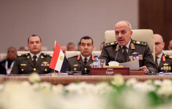 الفريق أحمد خليفة