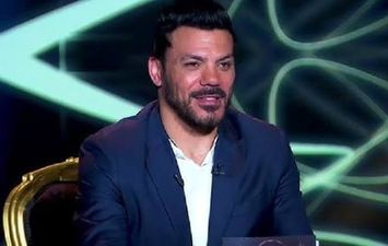 اللاعب عمرو زكي 