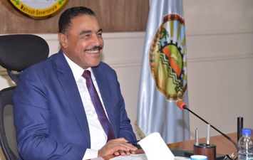 اللواء خالد شعيب محافظ مطروح 