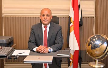  النائب ياسر منصور قدح 