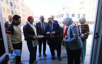 جانب من الافتتاح 