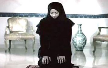 حكم إمامة المرأة للرجال في الصلاة