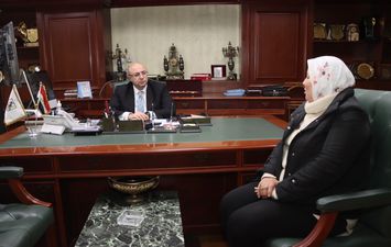 محافظ بنى سويف ووكيل وزارة التربية والتعليم 