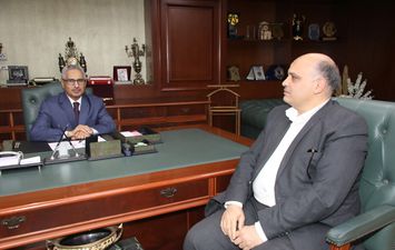 محافظ بنى سويف ووكيل وزارة التموين 