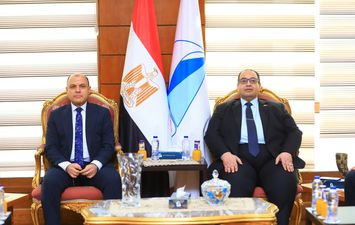 محافظ كفرالشيخ يهنئ رئيس الجامعة الجديد ويبحثان عدد من الملفات المشتركة