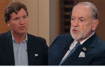 مقابلة هاكابي وكارلسون