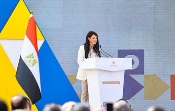 وزيرة التخطيط والتعاون الدولى 