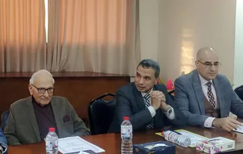 وكيل تعليم كفر الشيخ يعلن إجراء المقابلات مع المتقدمين للوظائف الإشرافية