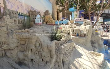 جدراية تجسد ملامح الصعيد بقنا