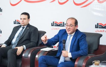 وزير المالية 