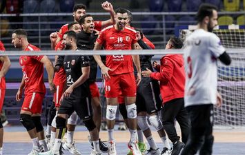 الأهلي بطلا لدوري كرة الطائرة 