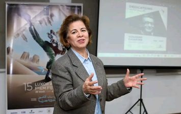 عزة الحسيني