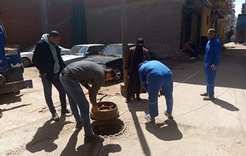 جانب من أعمال الصيانة 