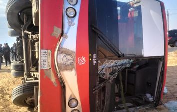 إنقلاب اتوبيس عمال بالإسماعيلية 