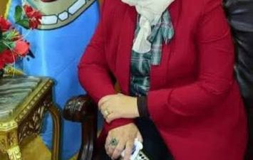 الدكتورة ناديه صلاح عميد كلية التمريض 