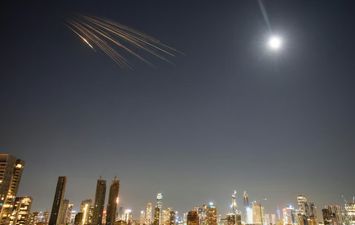 الصواريخ العنقودية