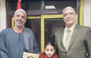 تكريم تلميذه لامانتها