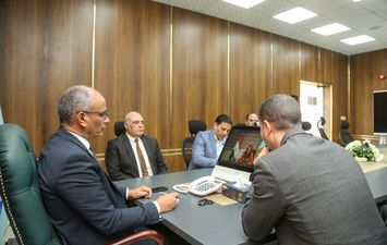 جانب من الاجتماع 