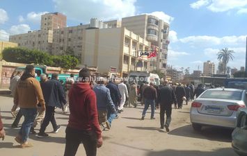 جانب من تشييع الجنازة 