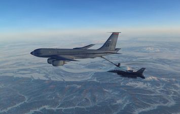 طائرة من طراز KC-135