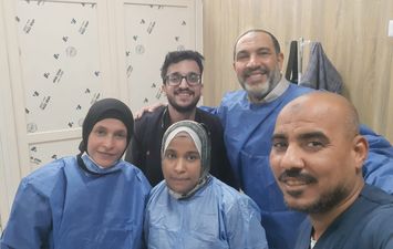 طاقم العملية بقنا الجامعي 