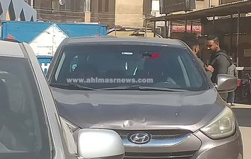 كابتن الشحات مبروك أثناء جنازة زوجته الراحلة 