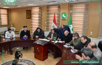 محافظ الشرقية يعتمد تعريفة الركوب 