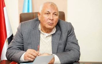 محافظ مطروح يعفي رئيس مدينة سيوة من منصبه 