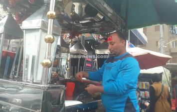 نصر سعيد، بائع عصائر 