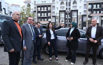 وزيرة الاسكان