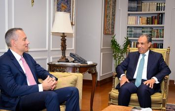 وزير الخارجية وممثل قطاع غزة