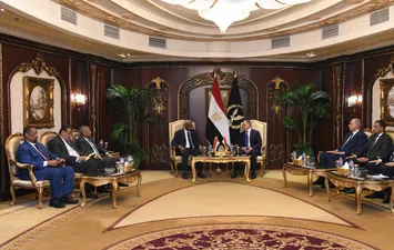 وزير الداخلية يستقبل نظيره السوداني لبحث تعزيز التعاون الأمني