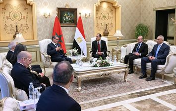 رئيس الوزراء يستقبل نظيره المغربي