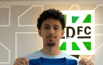 موهبة زد تحترف في إسبانيا 