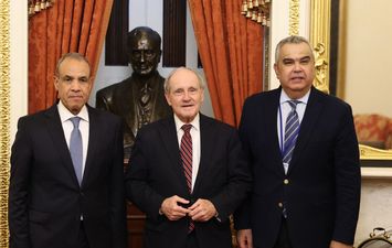 وزير الخارجية 