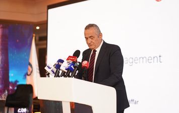 الدكتور محمد مصطفى عبدالغفار رئيس الهيئة العامة للمستشفيات والمعاهد التعليمية