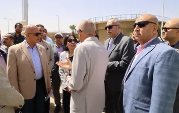 وزيرة الاسكان 