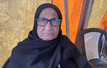 اعتداء فى اجواء الربيع  .. والدة فتاة من ذوي الهمم ضحية الاعتداء من مسن ببورسعيد : عاوزه حق  بنتى 