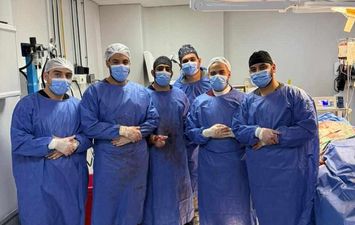 الفريق الطبي