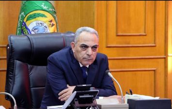 اللواء نبيل حسب الله محافظ الإسماعيلية