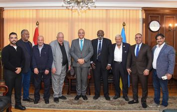 المهندس أيمن عطية خلال اللقاء