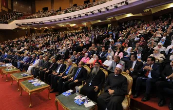 جانب من المؤتمر 